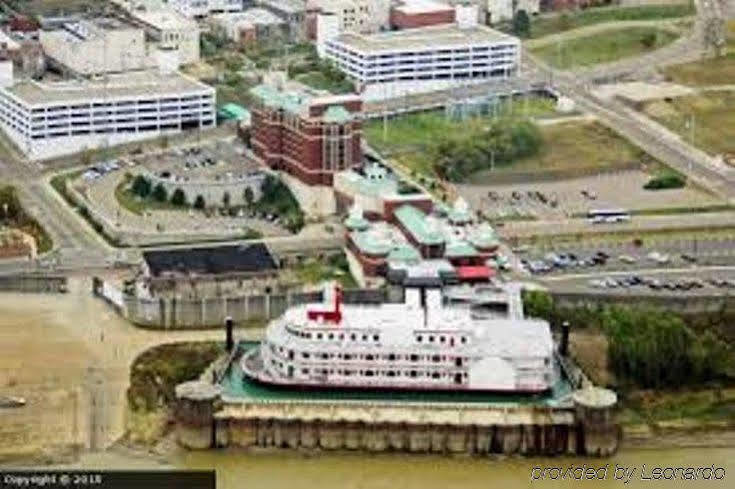 Riverwalk Casino Hotel Vicksburg Exterior photo